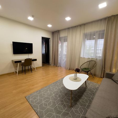 Rest Apartments By Nava Hotel Yerevan Exterior foto