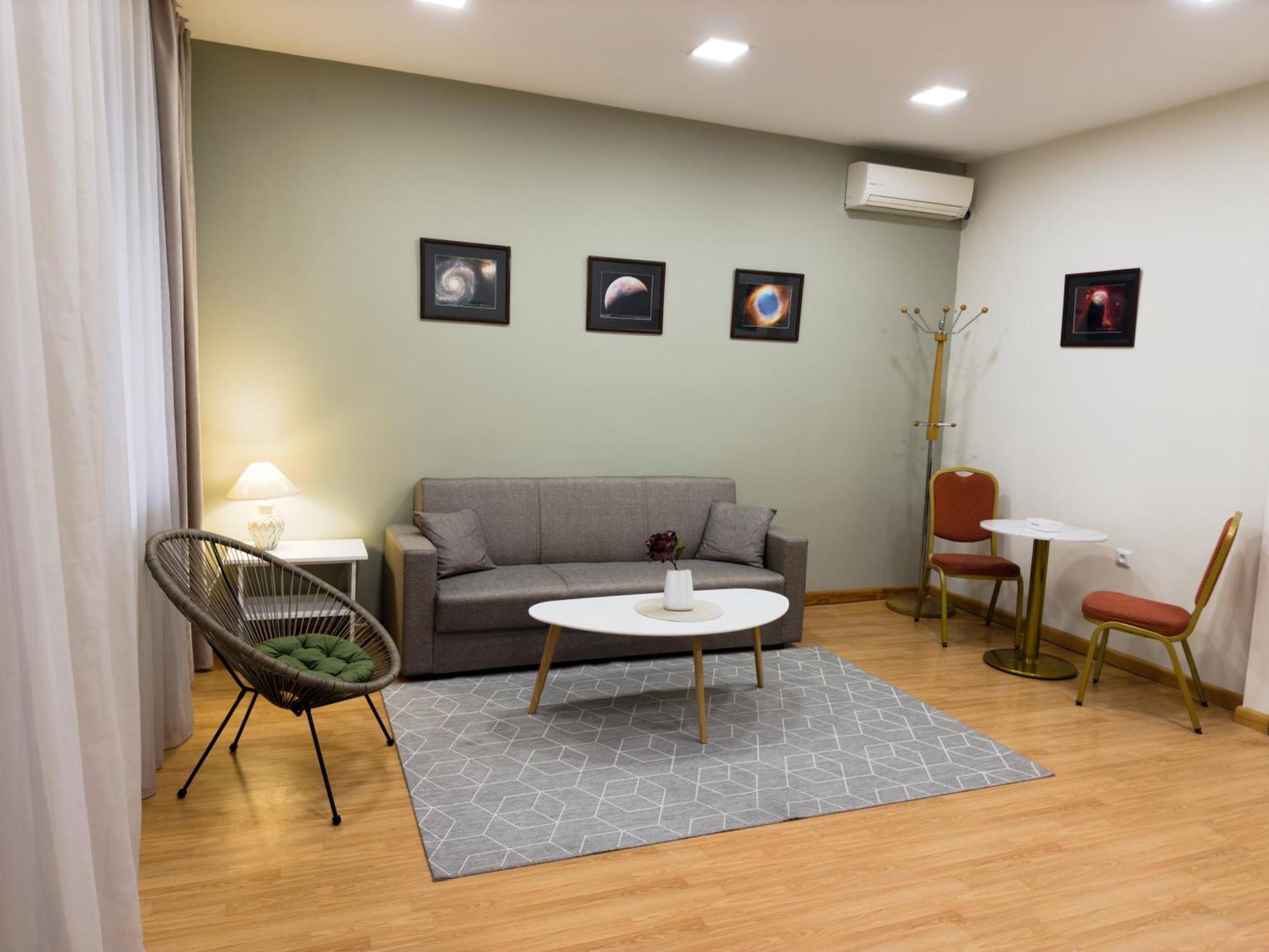 Rest Apartments By Nava Hotel Yerevan Exterior foto